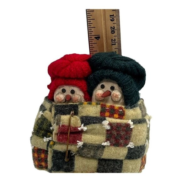 Snowman Bundle Up Buddies Ice Skates Shelf Sitters Folk Art 3.5 in Vintage - Picture 5 of 6